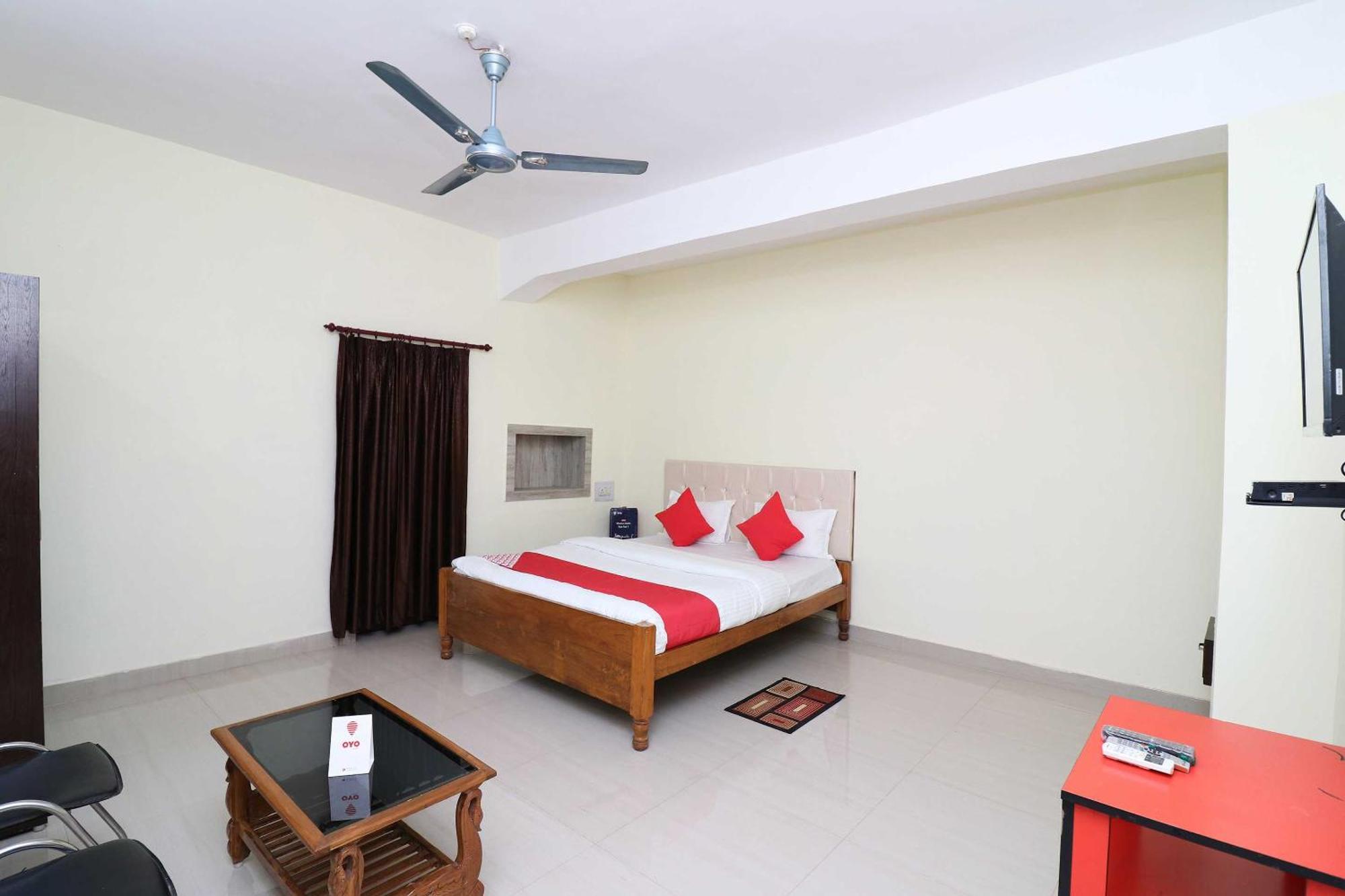 Hotel Shreya Bhubaneswar Extérieur photo